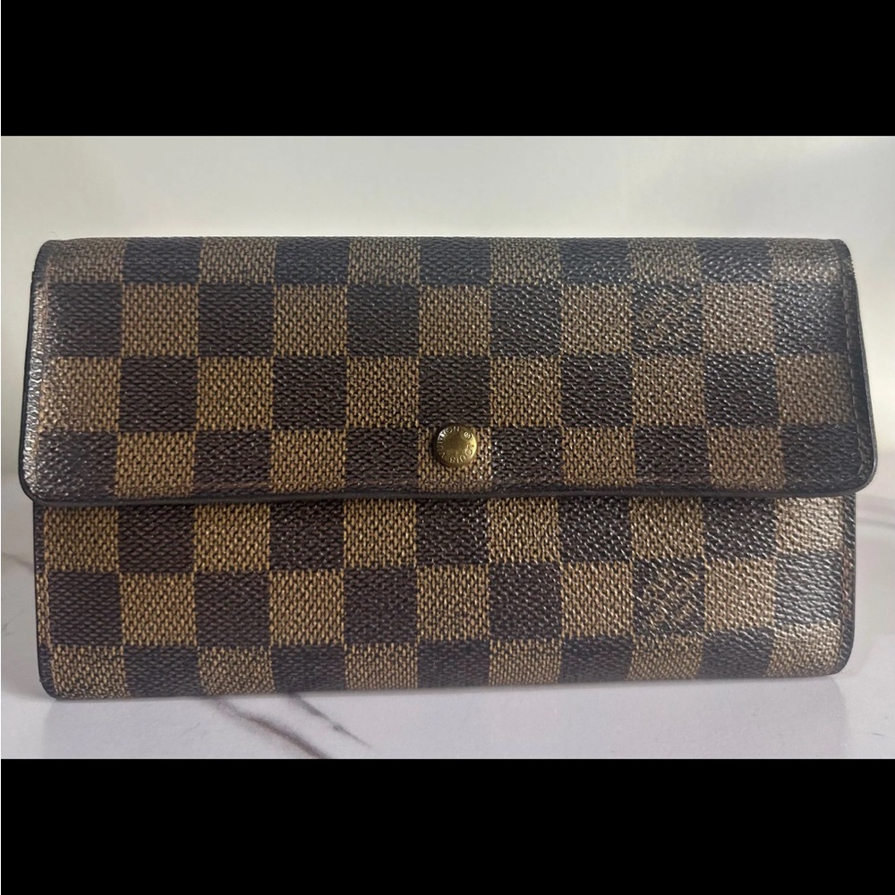 Louis Vuitton Damier Ebene Wallet Excellent Condition